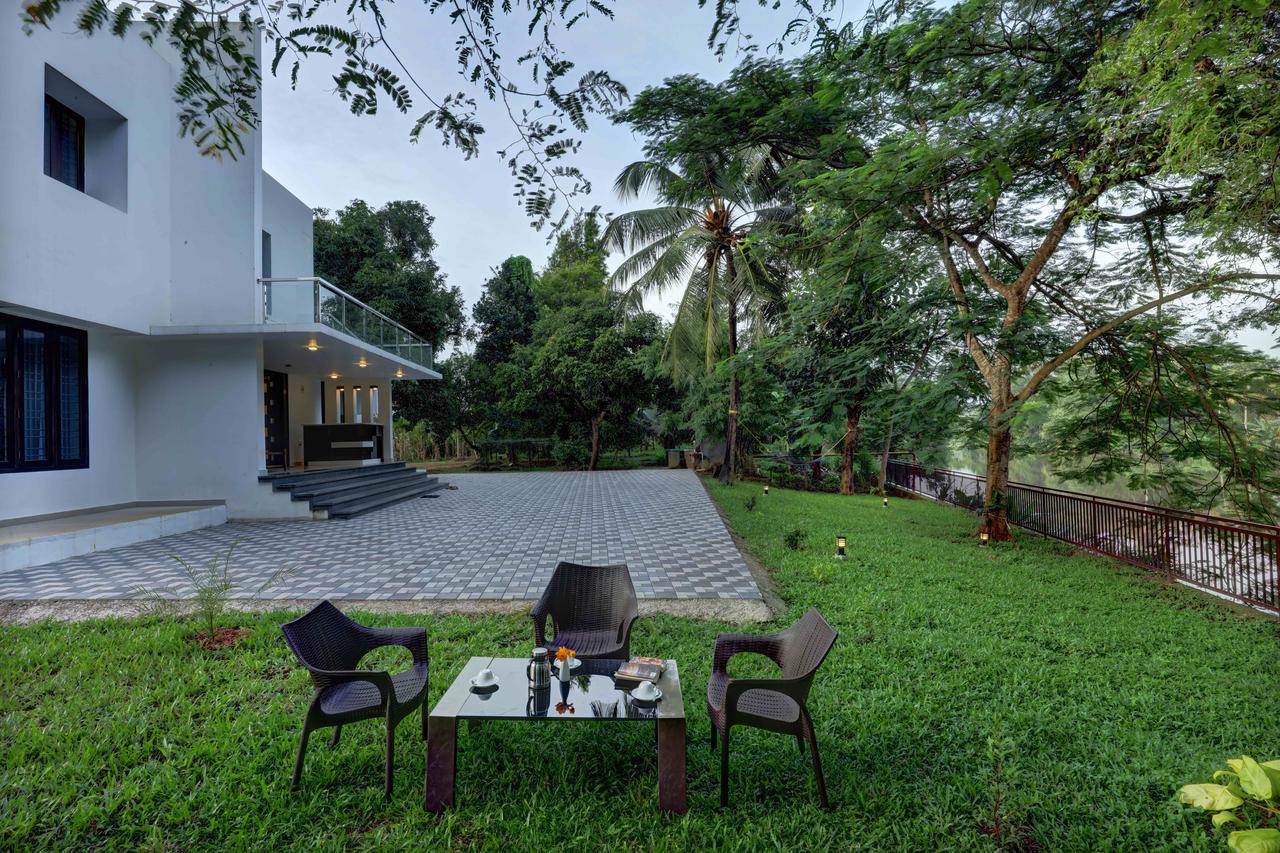 Nadhiyoram River Retreat Коччи Экстерьер фото
