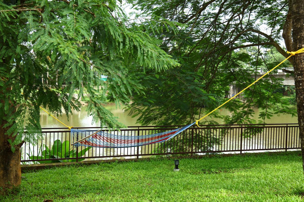 Nadhiyoram River Retreat Коччи Экстерьер фото
