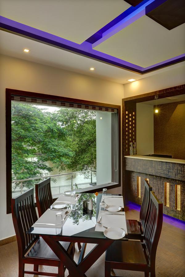 Nadhiyoram River Retreat Коччи Экстерьер фото